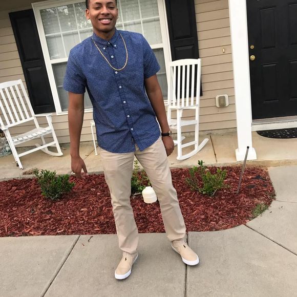 Meet your Posher, Blakely - Picture 1 of 1